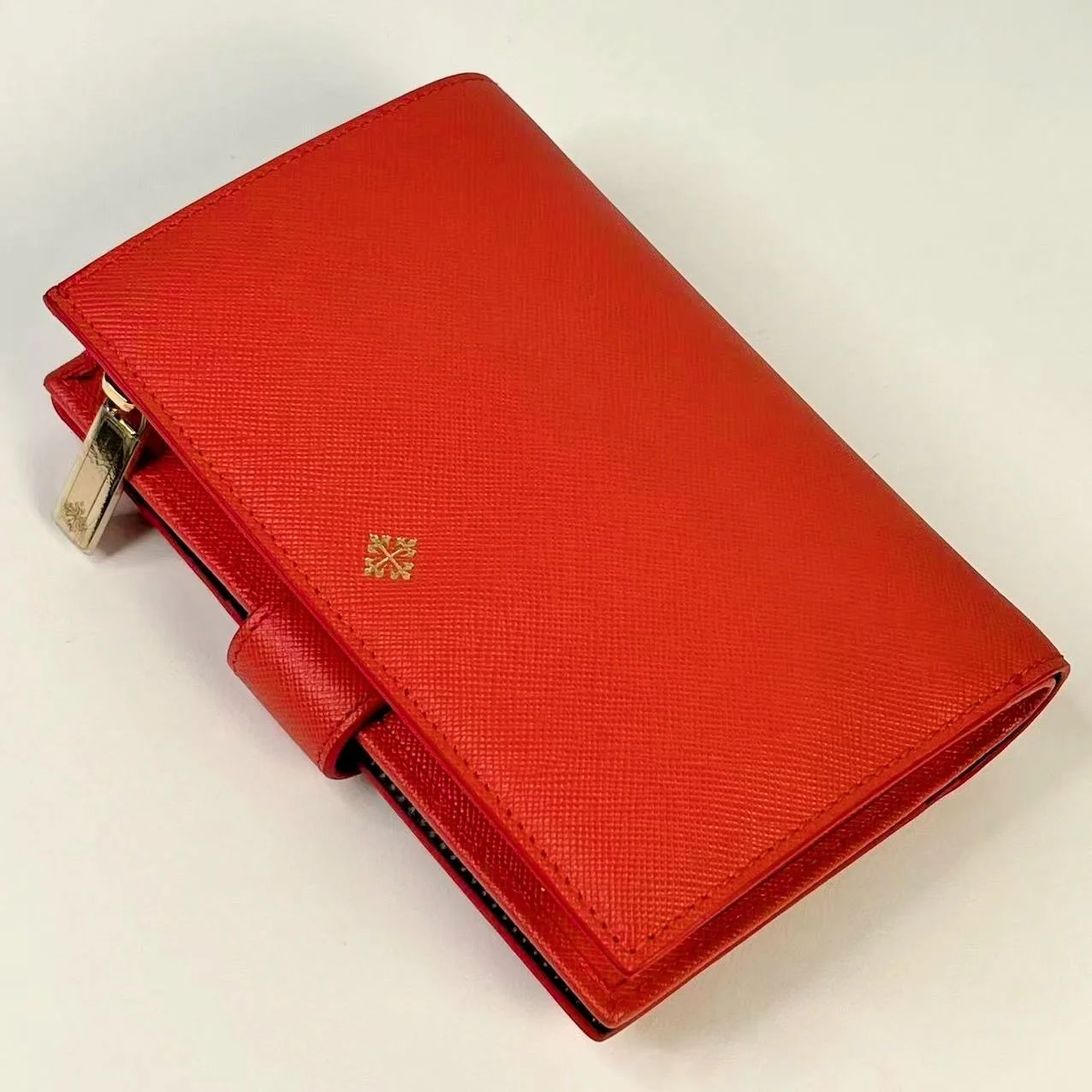 Exclusive Patek Philippe VIP Leather Card Holder | Luxury 3 Pocket Exclusive Patek Philippe VIP Leather Card Holder | Luxury 3 Pocket